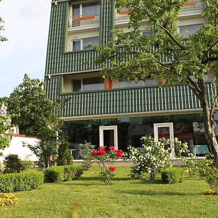 Hotel Jasmine 3* Brasov